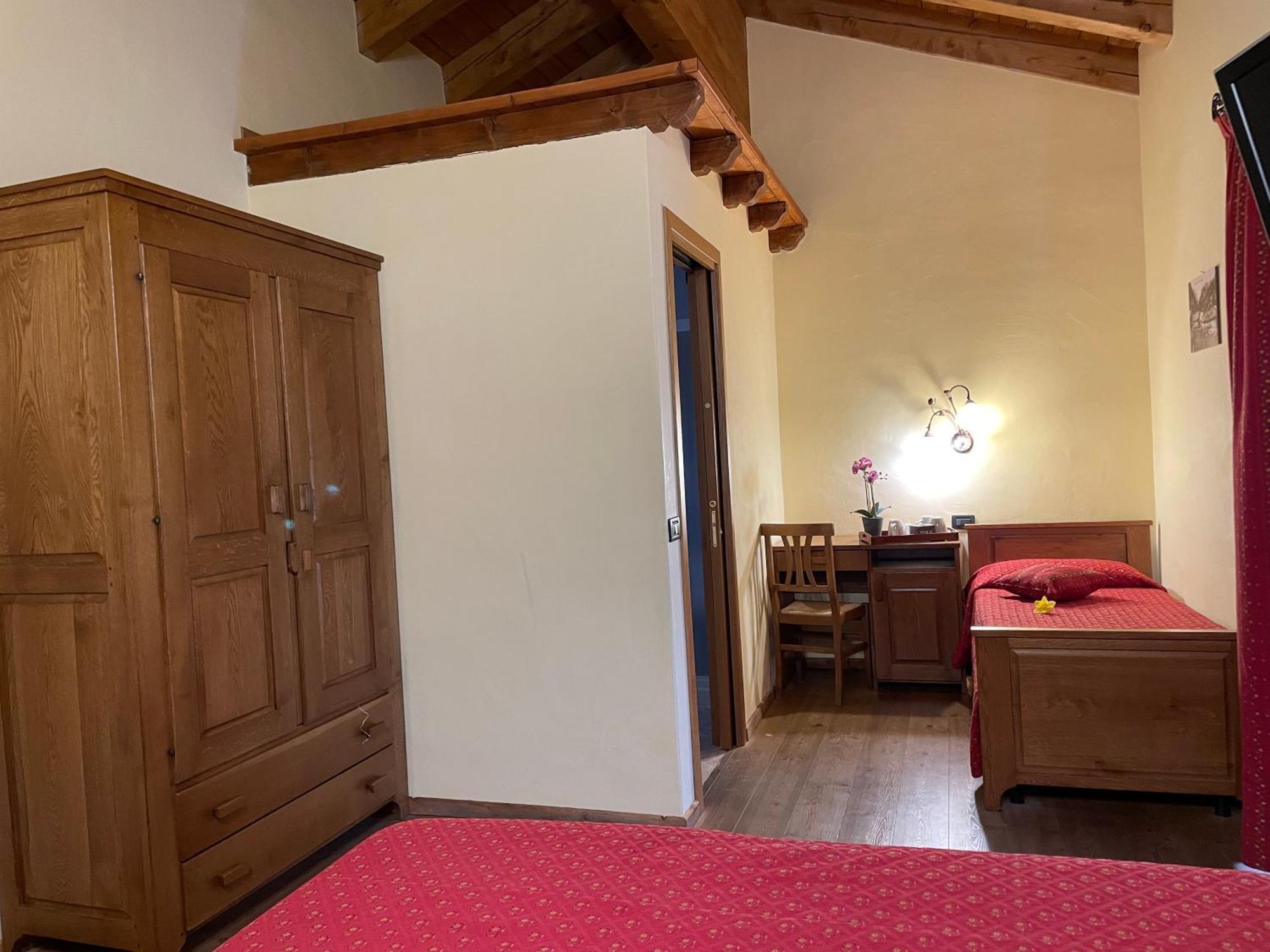Hotel Le Petit Abri Champoluc Εξωτερικό φωτογραφία