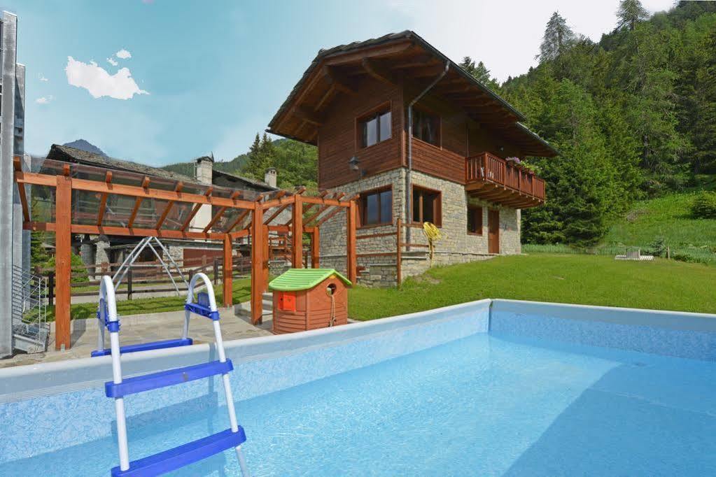 Hotel Le Petit Abri Champoluc Εξωτερικό φωτογραφία